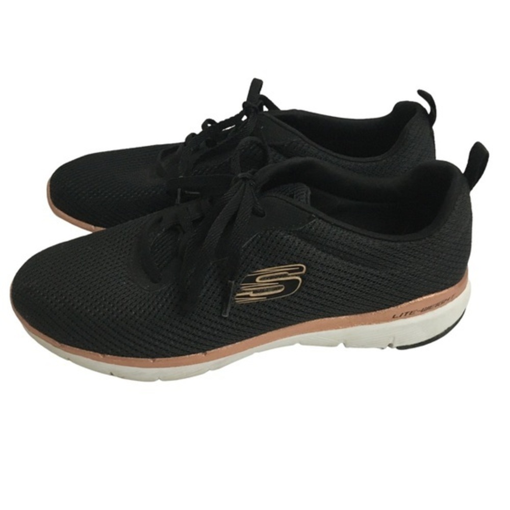 Sketchers Lite Weight Everyday Comfort Black Tennis Shoes. Sz 7.5